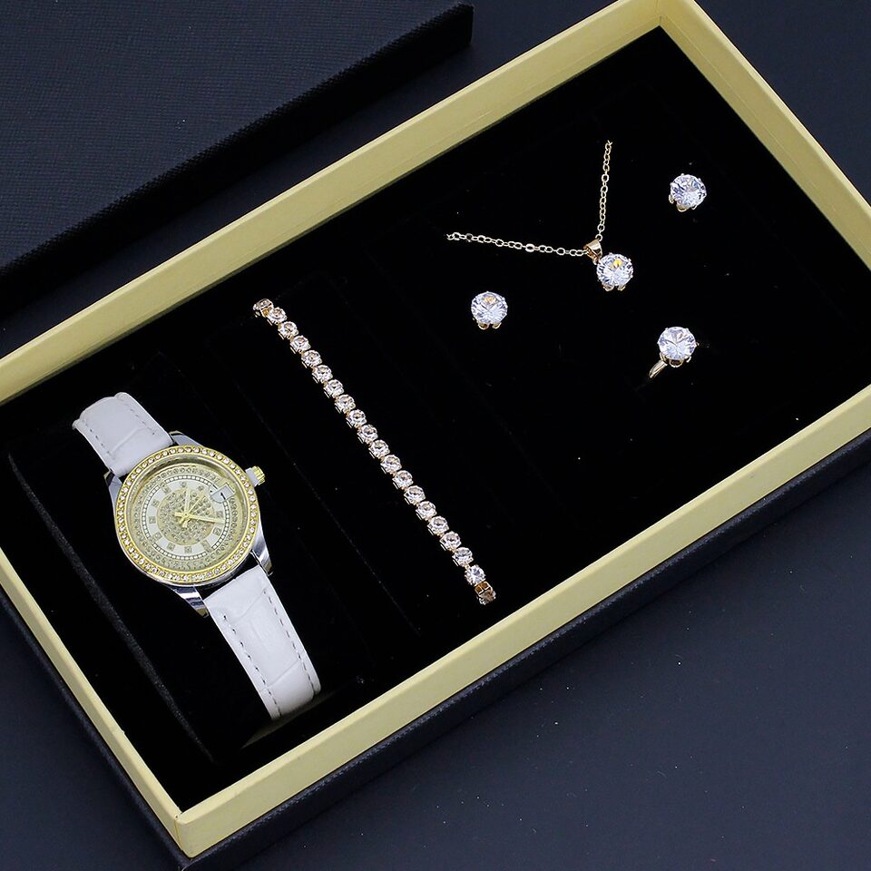 New Ladies Watch Good-looking Valentine's Day Jewelry Suit