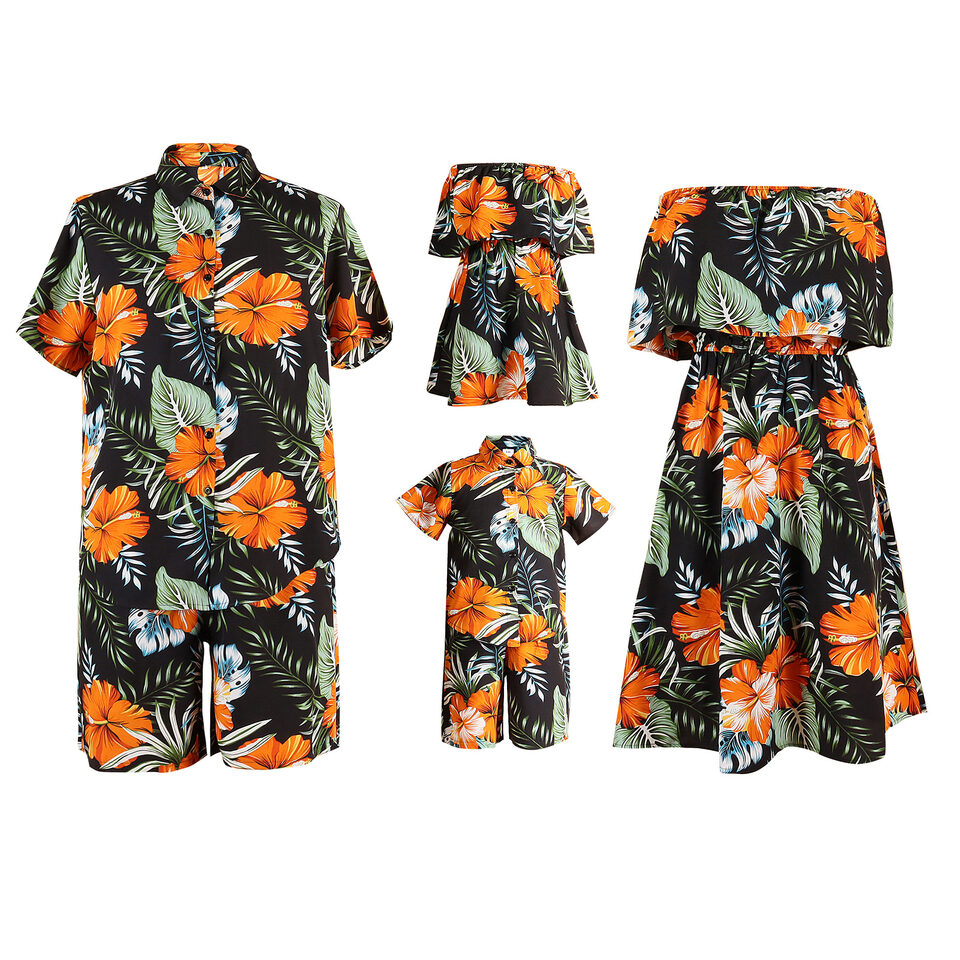 A Family Of 4 Vacation Travel Hawaii Parent-child