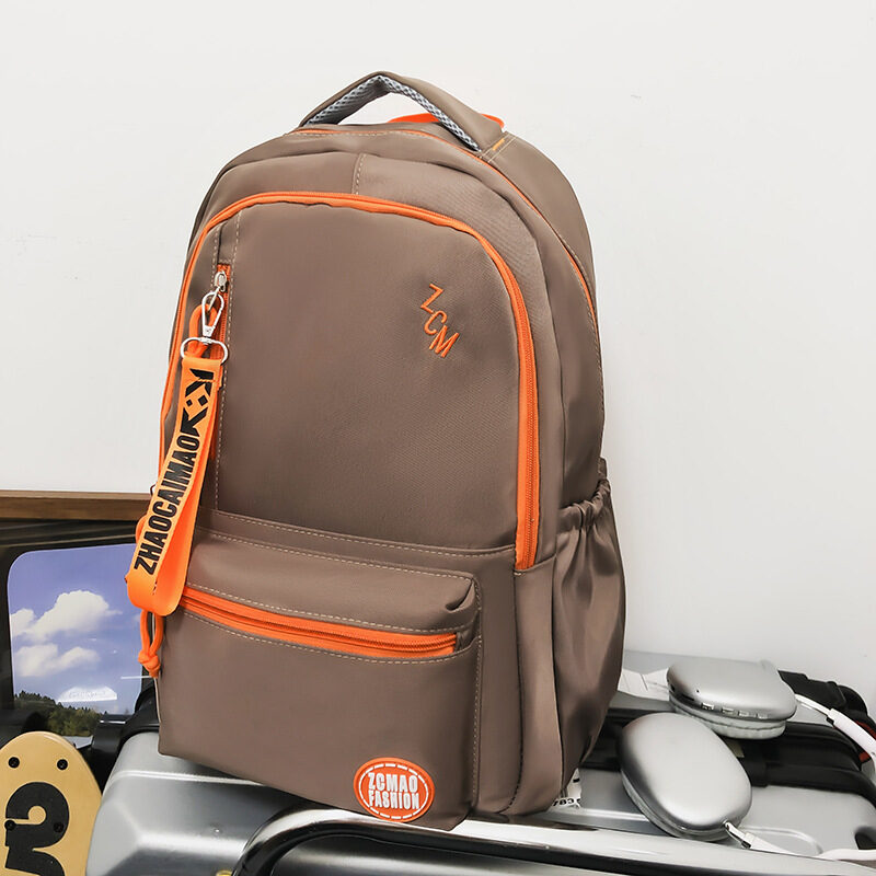 College Student Travel Junior High School Large Capacity