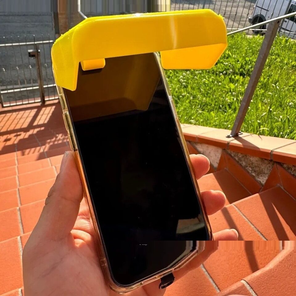 Creative Beachpool Phone Sunshade Holder