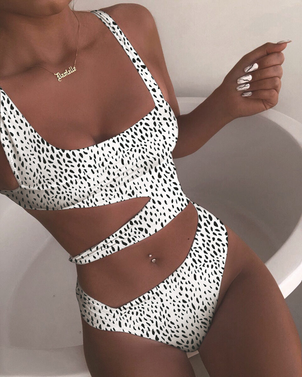 Solid color one-piece swimsuit bikini