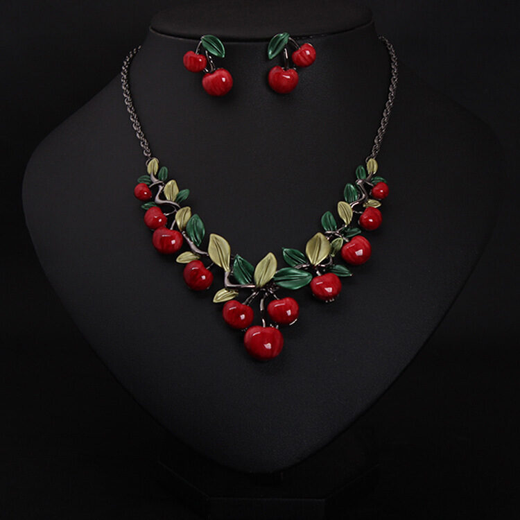 Europe and the United States big jewelry