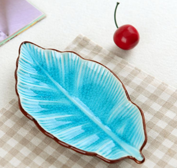 Creative Banana Leaf Shape Ceramic Plate Lovely Seasoning