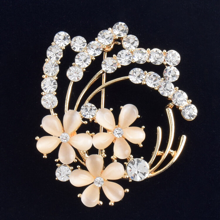 High-end flower corsage