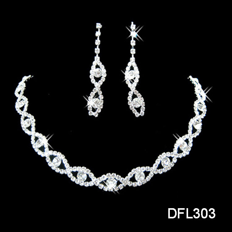 Two pieces of jewelry set
