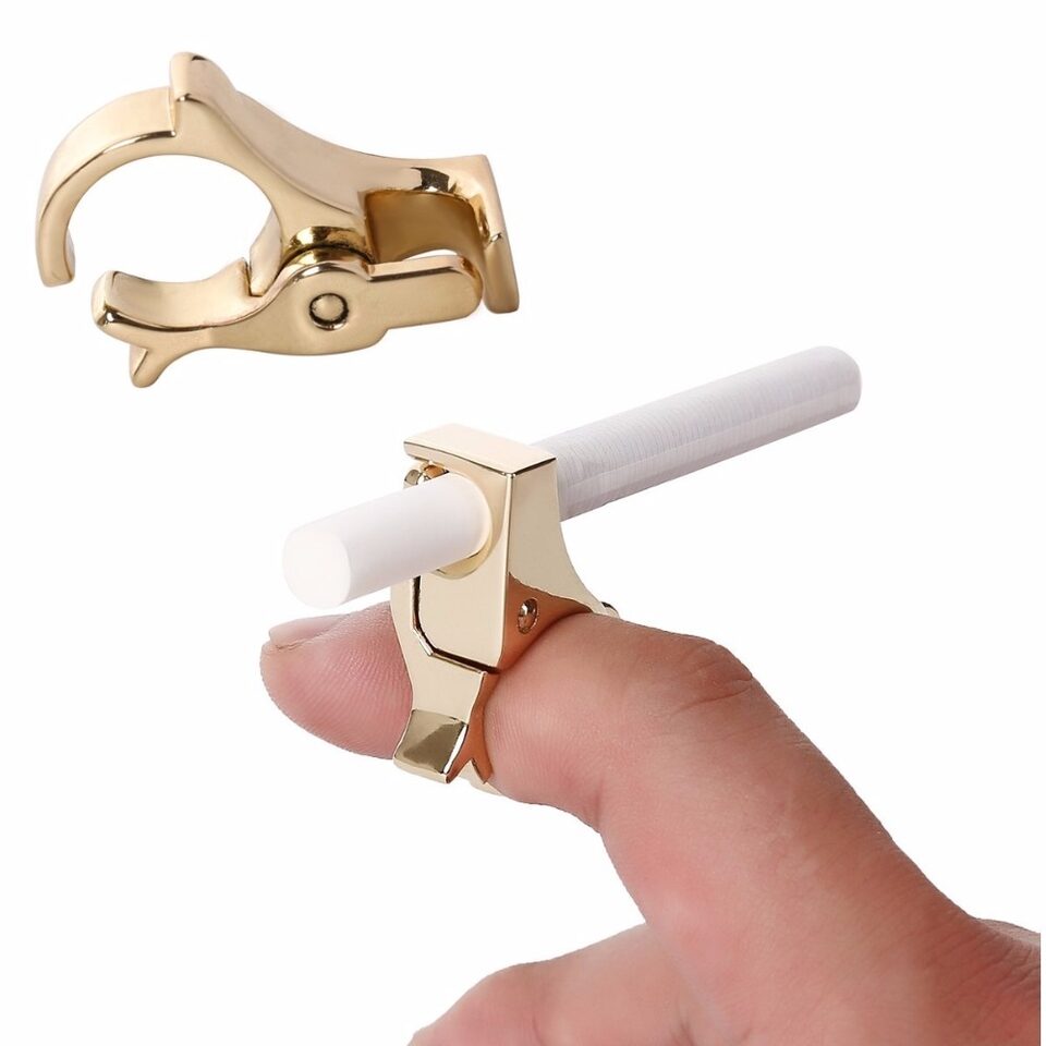 New Cigarette Holder Rack Stand Finger Ring Gadgets