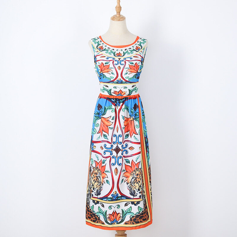 Sleeveless midi retro print dress
