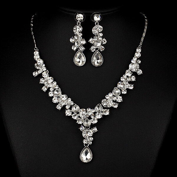 Western Wedding Photography Bride Necklace Earrings Simple Two
