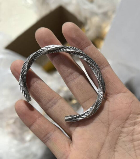 Pattern bracelet men