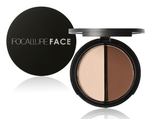 Buzz-Worthy Bronzer And Highlighter Palette