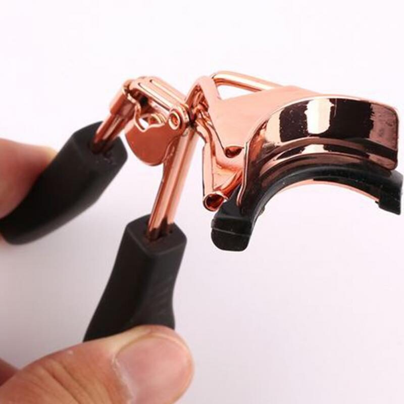 Rose Gold Eyelash Curlers Local