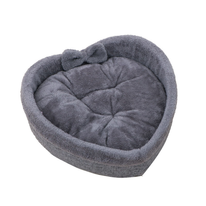 Soft Plush Heart Shaped Cat Bed With Pillow
