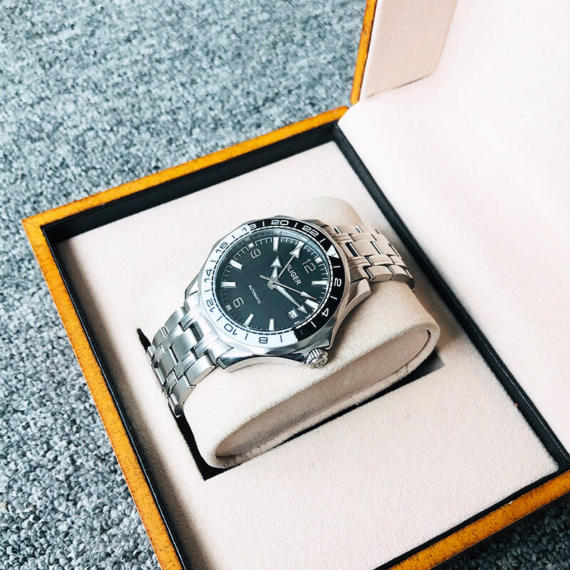 Sports luminous men's steel strap watch