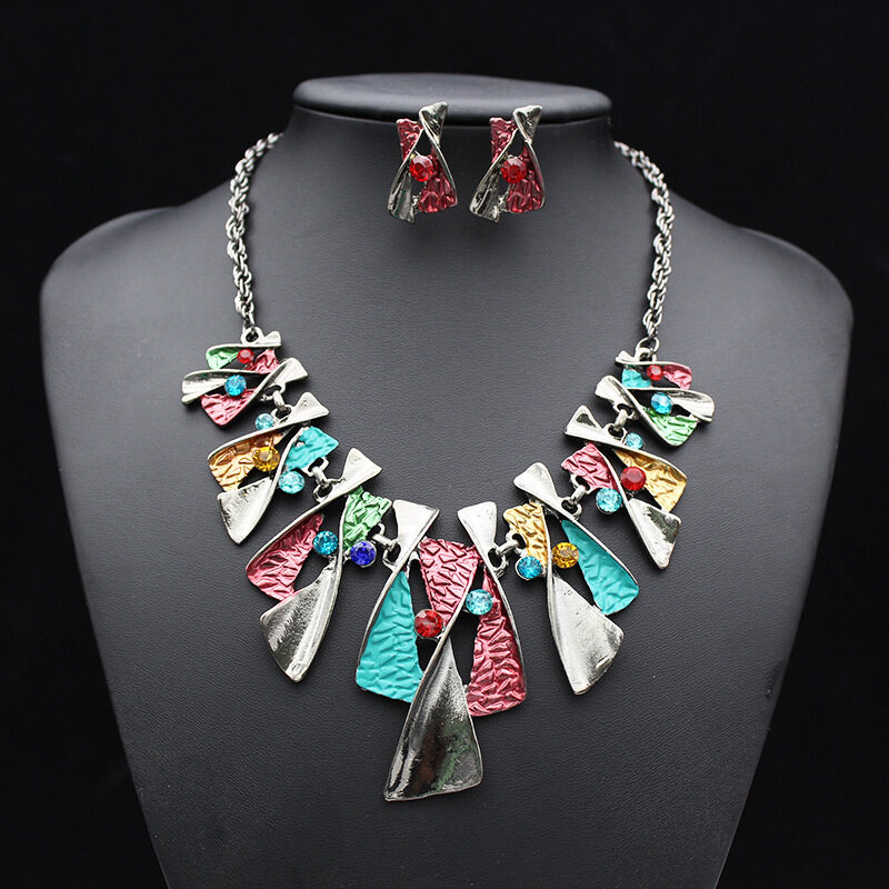 The big European and American fashion color alloy